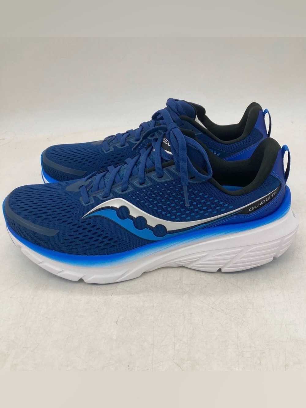 Men’s Saucony Guide 17 Running Shoes - Navy Blue & White Size 11 New